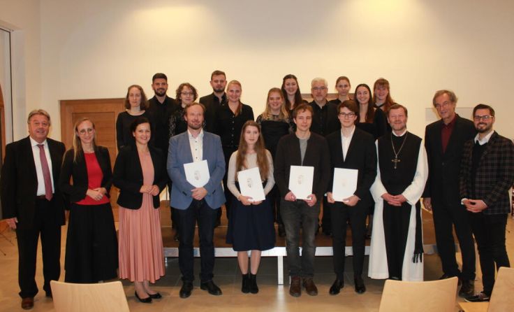 Ensemble, Preisträger und Ehrengäste genossen den musikalischen Abend. (Foto: Ramaseder)