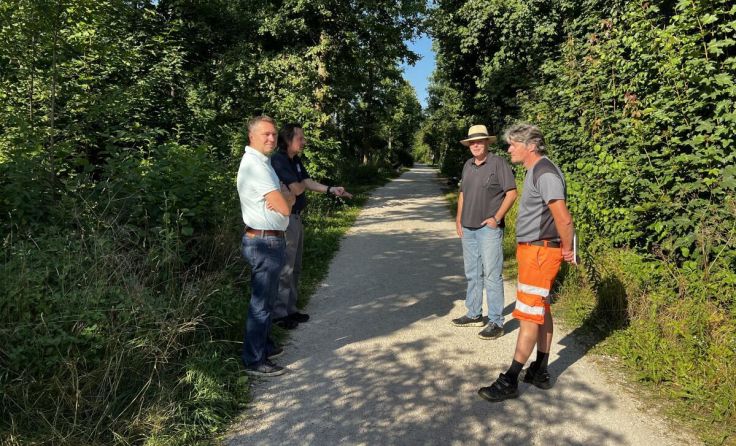 Der Erholungswald wurde genau unter die Lupe genommen. (Foto: Hofko)