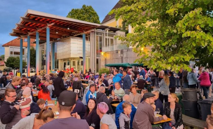 Die Musikvereine sorgten beim Dorffest für beste Stimmung (Foto: Stadtgemeinde Ansfelden)