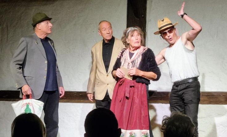 Die Ruflinger Theatergruppe sorgte für eine gelungene Premiere (Foto: RuKuKu)