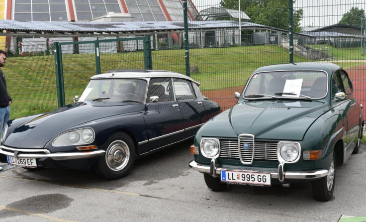 Die Oldtimer ziehen die Massen an. (Foto: Christian Schrenk/Bildrecht Wien)