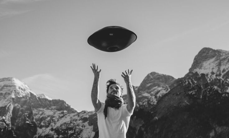 Johannes J. Kronegger lädt dazu ein, dem hektischen Alltag zu entfliehen. (Foto: Klangquelle)