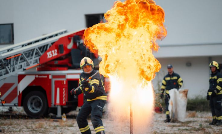Die Einsatzkräfte liefern tolle Vorführungen für die Bevölkerung. (Foto: Gemeinde Kematen)