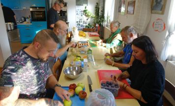 Auftanken in Nettingsdorf: Spielen, Singen und mehr im Treffpunkt mensch & arbeit