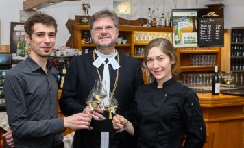 Generationenwechsel im Stiftskeller St. Florian