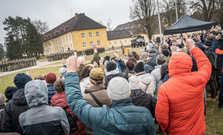Die Handzeichen sprechen eine deutliche Sprache. (Foto: Bundesheer/Rainer Zisser)