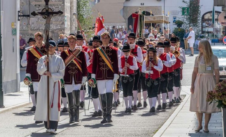 Hilaria bei der Fronleichnamsprozession (Foto: Christoph Huemer)