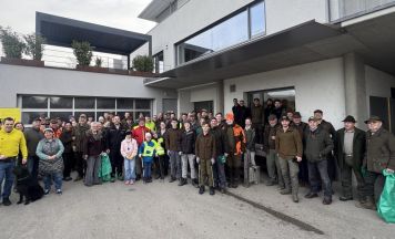 140 Helfer räumen Ansfelden auf