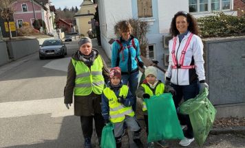 100 Helfer räumen St. Florian auf