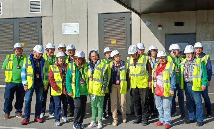 Teilnehmer des Siedlervereins bei ihrer Exkursion zur TriPlast im Ennshafen. (Foto: privat)