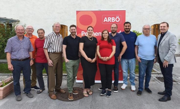 Der neue Vorstand des ARBÖ-Ortsklubs mit Unterstützern. (Foto: privat)