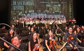 St. Florianer Sängerknaben begeistern in Mexiko