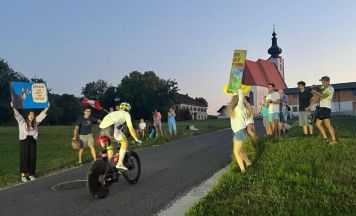 Kronstorfer Lukas Kaufmann startet stark ins Race Around Austria