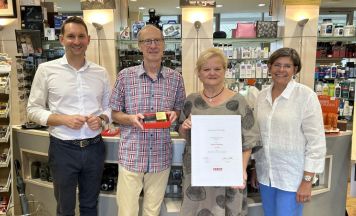 100 Jahre Drogerie Michel: Leondinger Familienbetrieb feiert Jubiläum