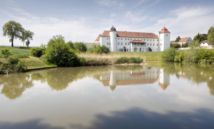 Nahe der historischen Tillysburg entsteht ein innovativer Großbatteriespeicher. (Foto: Gregor Graf)