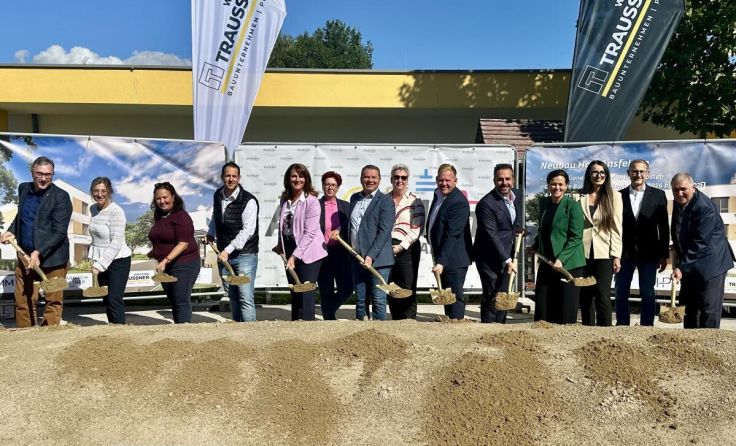 Der offizielle Spatenstich zum neuen Schülerhort in Ansfelden. (Foto: Stadtgemeinde Ansfelden)