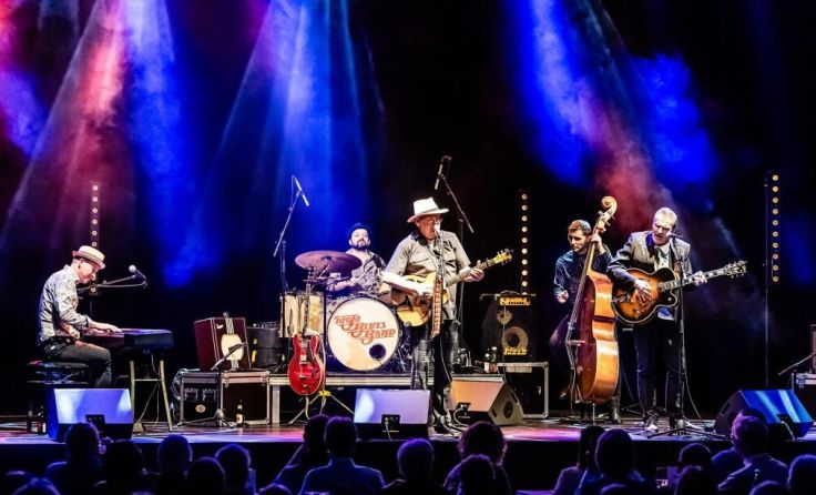 Die Mojo Blues Band ist sich seit Jahrzehnten treu geblieben. (Foto: Andreas Mueller)