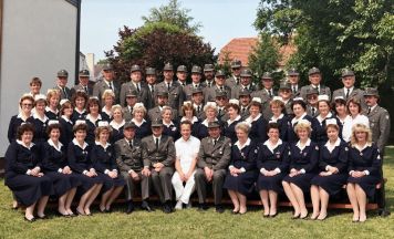 Ehemalige Mitarbeiter des Roten Kreuzes Neuhofen treffen sich wieder