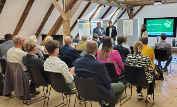 Firmen in Leonding und Pasching suchen Wege aus dem Pendlerstau