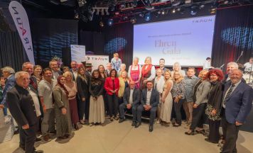 Traun ehrt Ehrenamtliche und Vereine bei Gala in der Spinnerei