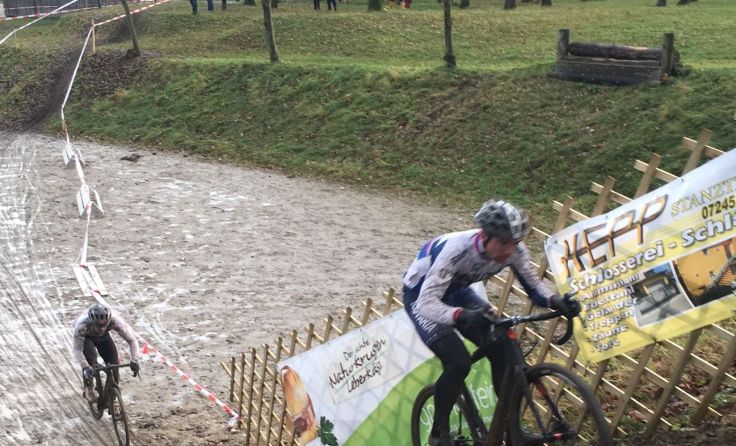Den Fahrern wurde auf dem 2.800 Meter langen Rundkurs alles abverlangt