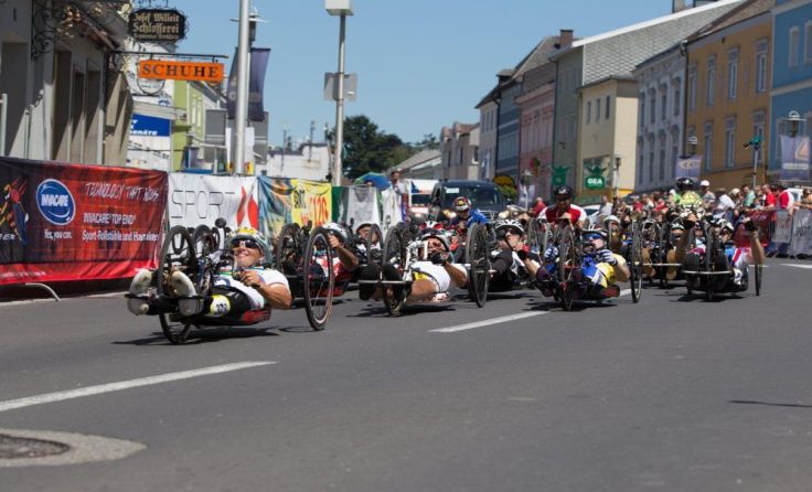 Die weltbesten Handbiker sind von Donnerstag bis Samstag im Bezirk Vöcklabruck zu sehen