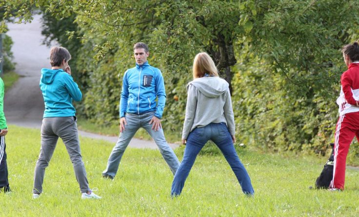 Norman Schmid führte durch den Bewegungs-Workshop. (Foto: NÖGKK)