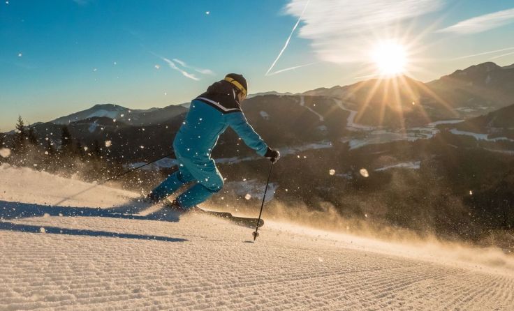 Auf unberührten Pisten die ersten Schwünge ziehen. (Foto: Bergbahnen Mitterbach/Bodnar)