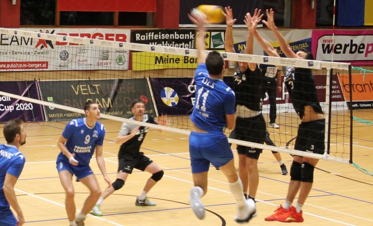 Die gewaltige Servicepower der Nordmänner schlug in das Feld der Gäste ein. Fotos: Tips
