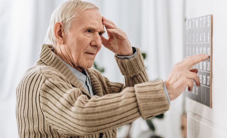 Hilfe suchen bei Demenzanzeichen; Foto: LightField Studios/Shutterstock.com