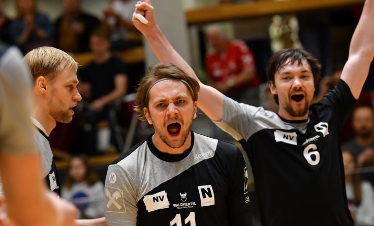 Foto: Im Entscheidungssatz ging es richtig zur Sache. Foto: Union Raiffeisen Waldviertel Volleyball