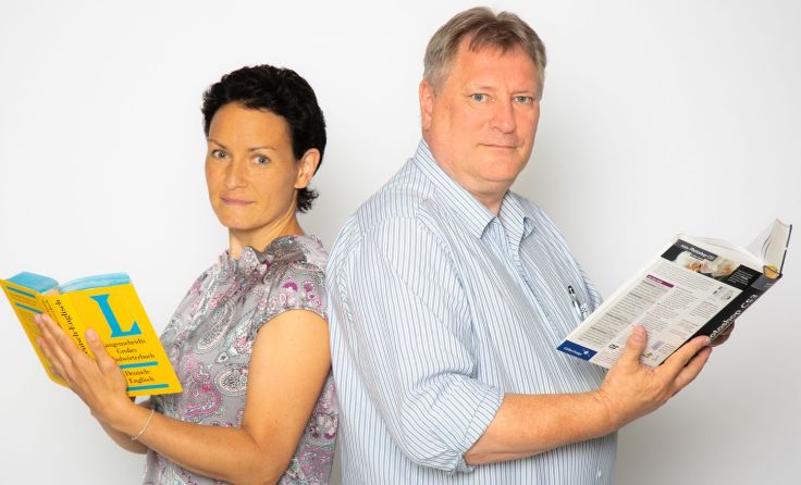 Arbeiten bereits am Kursprogramm 2021: Monika Führer-Kolm und Franz Fischer; Foto: VHS Zwettl