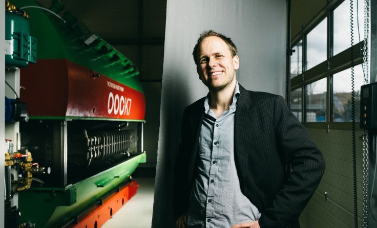 Geschäftsführer Bernhard Adler überzeugte mit der innovativen Wärmepumpe. Foto: Florian Rainer