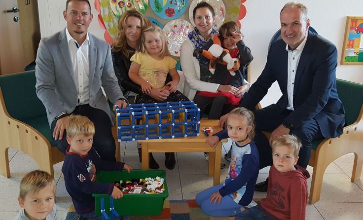 Die Kinder freuen sich über die Spiele. Foto: FPÖ Kematen