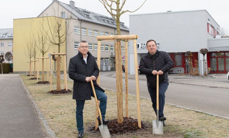 Bürgermeister Rudolf Scharinger mit Umweltreferent Werner Holzinger. Foto: Stadtarchiv Traun