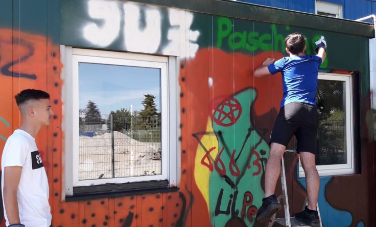 Bei der Gestaltung des Zentrums halfen die Jugendlichen selbst mit. Foto: Gemeinde Pasching