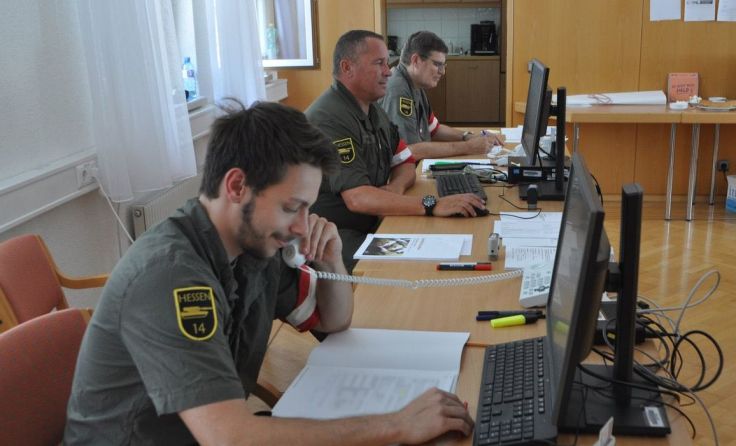 Einige Kameraden beim Kontaktmanagement in der Bezirkshauptmannschaft Linz-Land Foto: Bundesheer