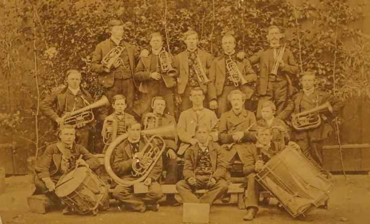 Der Schlierbacher Musikverein zur Zeit seiner Gründung vor 150 Jahren. Foto: MV Schlierbach