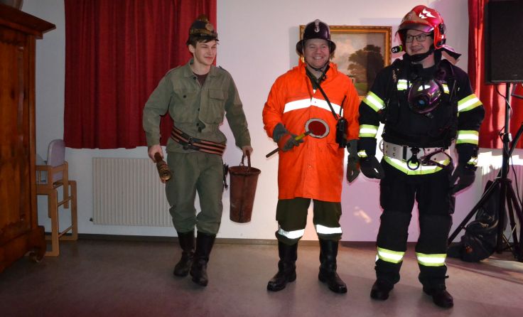 Einheizen in der Krapfenmühle. Foto: FF Steinbach/Ziehberg