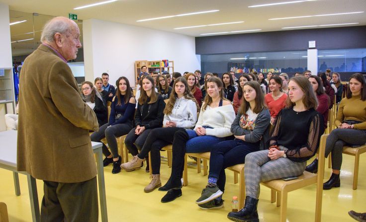 Zeitzeuge Rudolf Stanzel schildert seine Erfahrungen aus der Nazi-Zeit. Foto: Haijes