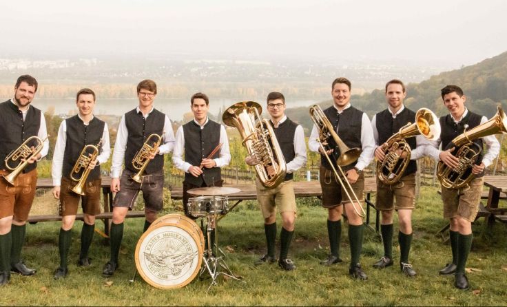 Die „Kaiser Musikanten“ eröffnen den Maitanz in diesem Jahr. Foto: Kaiser Musikanten