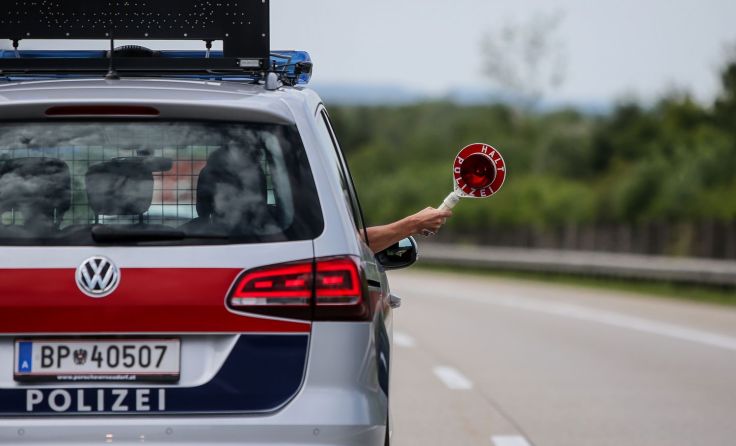 Bei einer Routinekontrolle fiel der 27-jährige auf. Foto: Weihbold