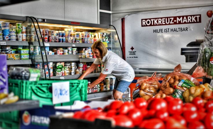 Im Rot-Kreuz-Markt werden vergünstigte Lebensmittel verkauft. Foto: ÖRK