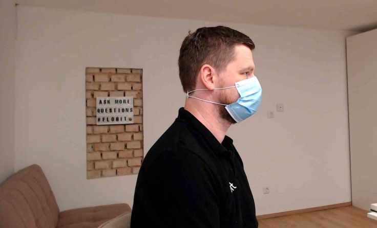 Florian Oberndorfer arbeitet als Systembetreuer und produziert Ohrenschoner. 