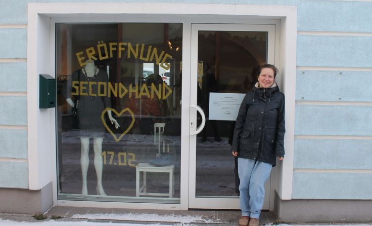 Nora Pointinger macht sich mit einem Second-Hand-Shop in Eferding selbstständig. Fotos: LHackl