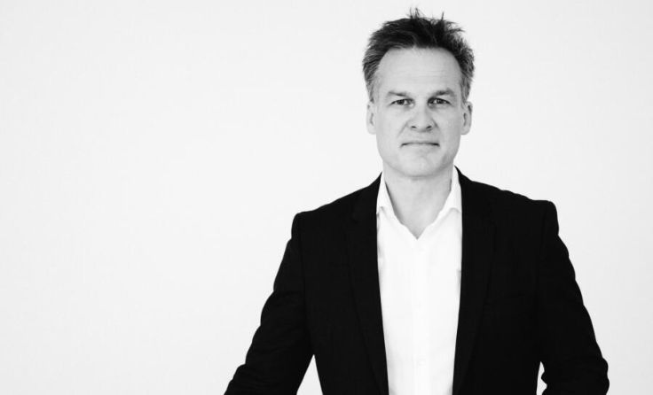 Tarek Leitner liest aus seinem aktuellen Buch. (Foto: Ingo Pertramer)