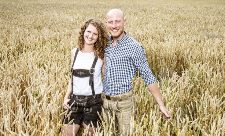 Kandidatin Anja ist bei Rainers Hofwochen zu Gast am Bauernhof. (Foto: ERNST KAINERSTORFER)