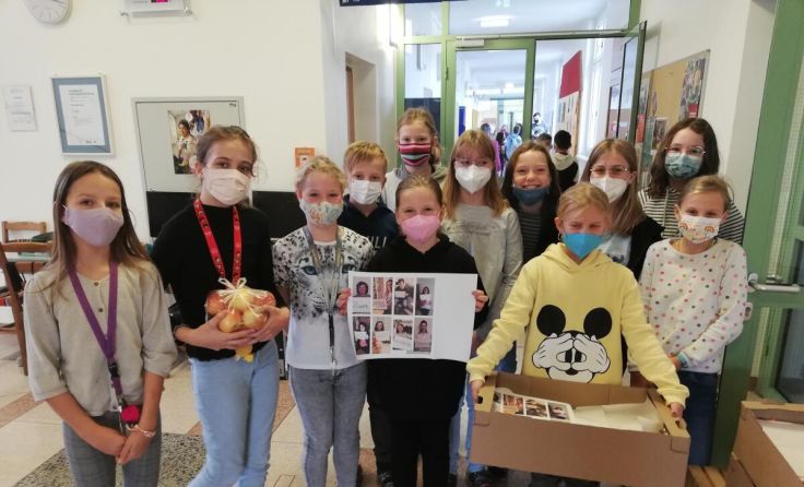 Die Schüler durften sich über Gesunde Jause freuen. (Foto: Mittelschule Hartkirchen)