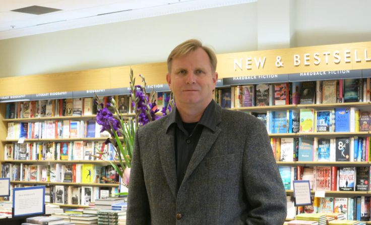Günther Kaindlstofer liest aus seinem Buch „Edelweiß“. (Foto: Elisabeth Novy)
