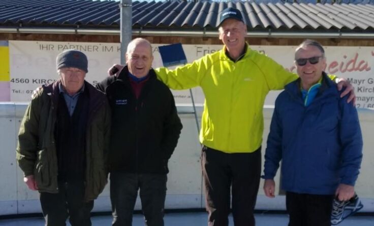 Das Inzersdorfer Team am Eis. (Foto: Seniorenbund)
